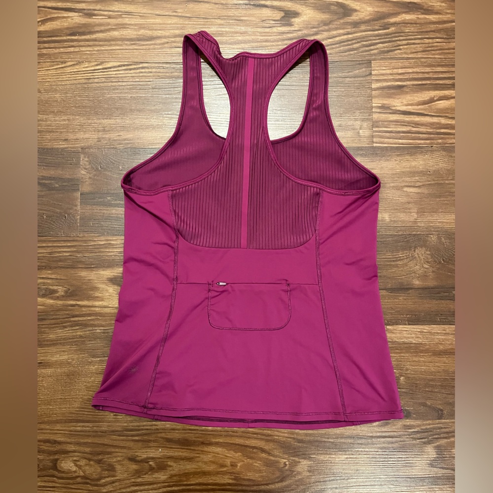 NWOT ATHLETA Vitality Rib Tank Size L - Picture 2 of 8